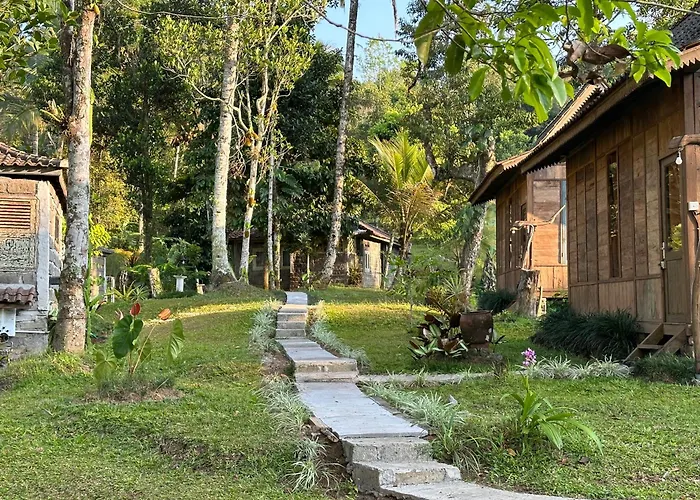 ロッジ Oemah Tepi Sawah